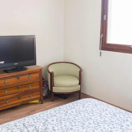 Very Nice Located Near The Eiffel Tower Daire