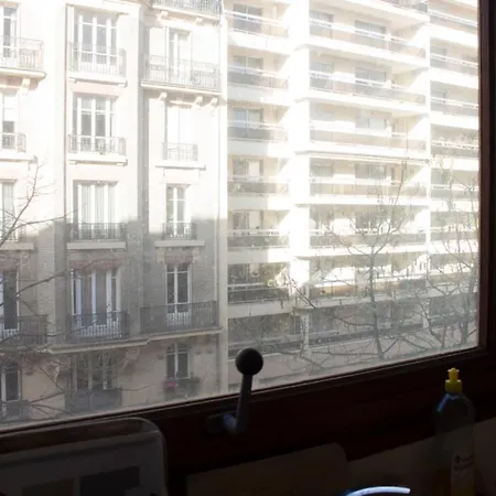 Apartment Very Nice Located Near The Eiffel Tower *